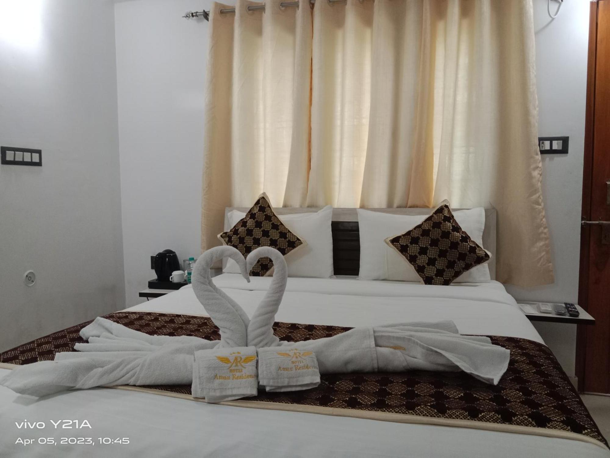 Hotel Aman Residency Prayagraj Ngoại thất bức ảnh